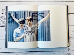 Oasis - The Masterplan (édition signée avec tirage photo offert) - Kevin Cummins - E/P/A